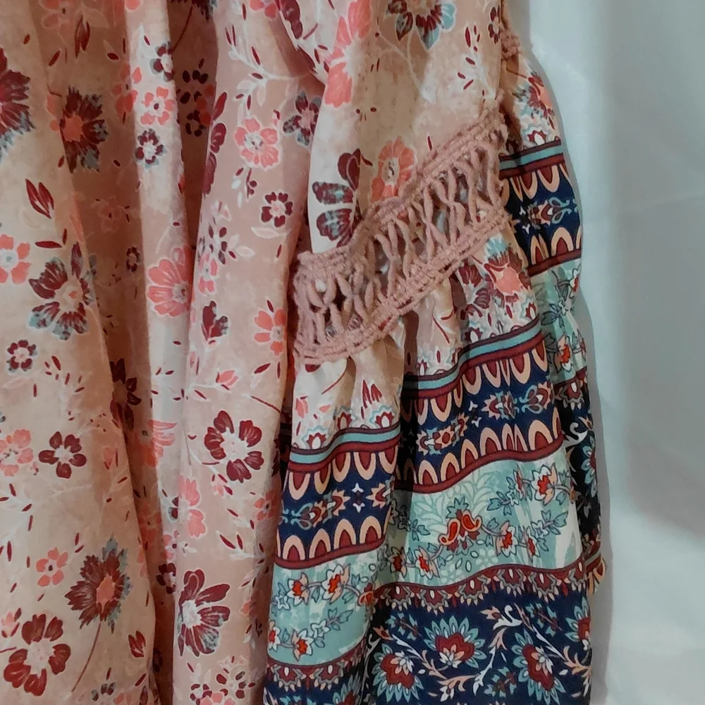 Knox Rose Peach Floral Tunic with Blue Trim - Picture 13 of 13